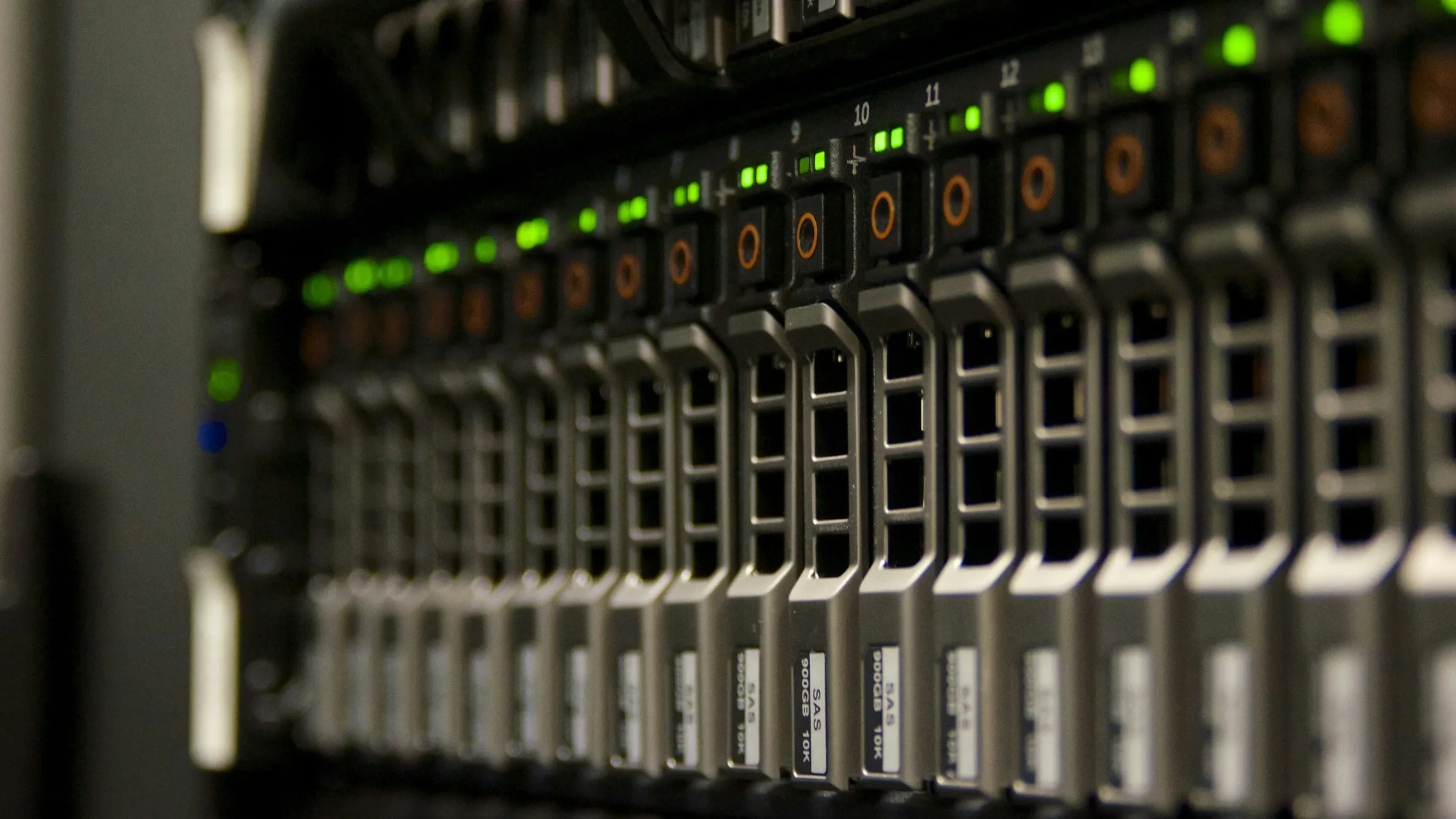 Serverrack met actieve servers